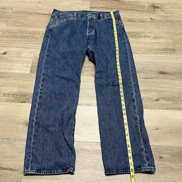 Levis 501 Mens 36x30 Light Wash Button Fly Straight Leg Denim Jeans